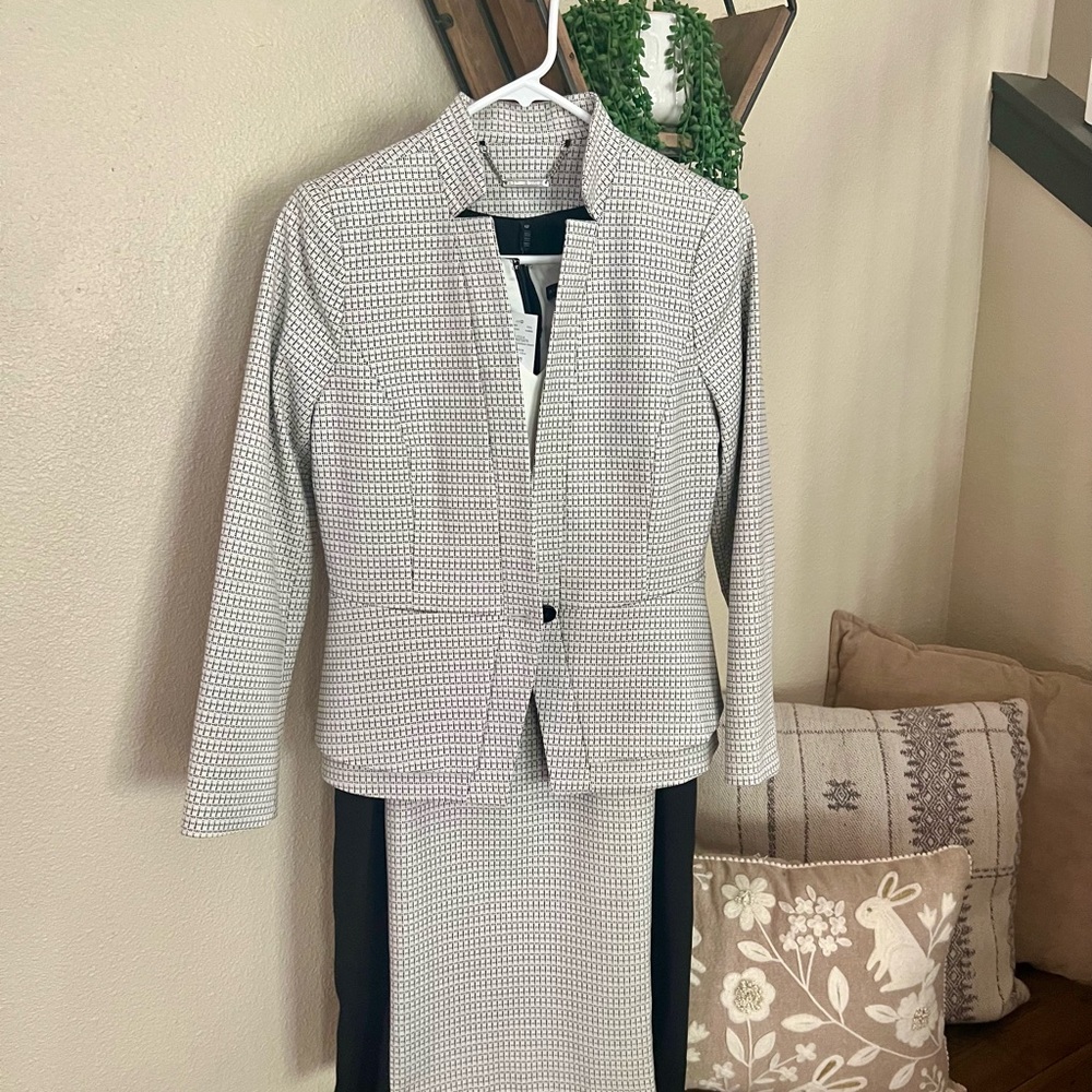 WHBM Textured Black & White Two-Piece Skirt Suit